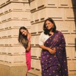 Aditi Dravid Instagram - Valentines’ Collection by @pratipadaclothingofficial 💌 सुंदर साड्या Max Pro. Book yours Now and Twin with your Best Friend like we did 👭🧿 • • Shot by @ganesh_theshutterkey With my twin @shivani_damle • • #aditidravid #newseries #valentinesweek #hearts #twinningandwinning #sareelove #vintage #forever