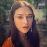 Aditi Rao Hydari Instagram - 🧡 #vinayakachavithi #ganeshchaturthi 📸 @etimes