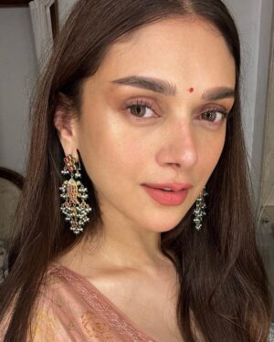 Aditi Rao Hydari Thumbnail - 355.3K Likes - Top Liked Instagram Posts and Photos