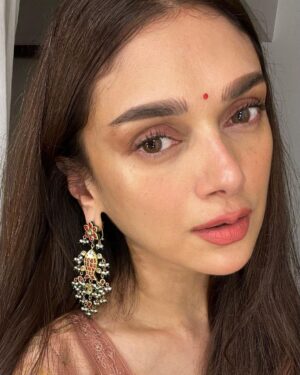 Aditi Rao Hydari Thumbnail - 355.3K Likes - Top Liked Instagram Posts and Photos