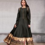 Aditi Rao Hydari Instagram - 🖤 In @anand.kabra after sooooooo long! Thank you @_chandrakant_sonawane_ for helping me 🤗