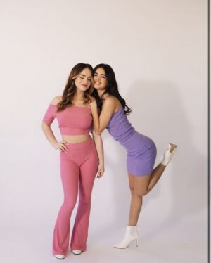 Adriana Camposano Instagram - Me + U