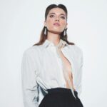 Afra Saraçoğlu Instagram - @harpersbazaarturkiye