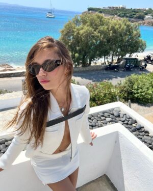 Afra Saraçoğlu Instagram - see u next time greece 😍