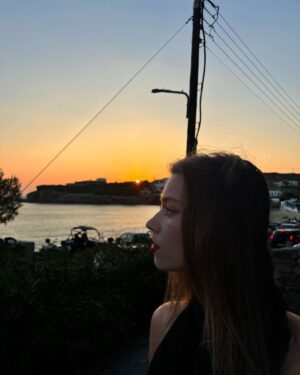 Afra Saraçoğlu Instagram - see u next time greece 😍