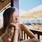 Afra Saraçoğlu Instagram - 🌴🐶💛 Mivara Luxury Bodrum
