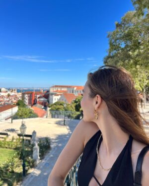 Afra Saraçoğlu Instagram - obrig