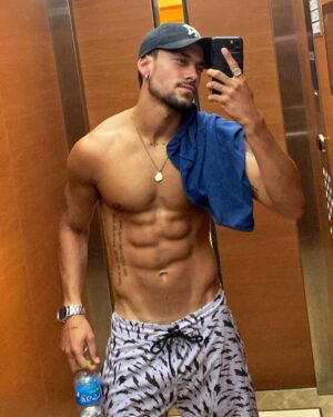 Agustín Bernasconi Instagram - Calorcito tucumanoo