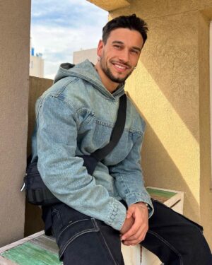 Agustín Bernasconi Instagram - Qué tal ese jueves ?? 🙏🏽☺️