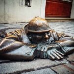 Ahmet Kürşat Öçalan Instagram - #tb #cumil a worker #statue in #bratislava #slovakia