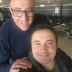 Ahmet Kürşat Öçalan Instagram - Ugurladik f4a dunyanin en guzel takimini ve dunyanin en buyuk kocunu. Nasipse orda olacagim, insallah kupayi alir doneriz @fbbasketbol 😎 #f4 #finalfour #vitoriagasteiz #ispanya #euroleague @euroleague @euroleague