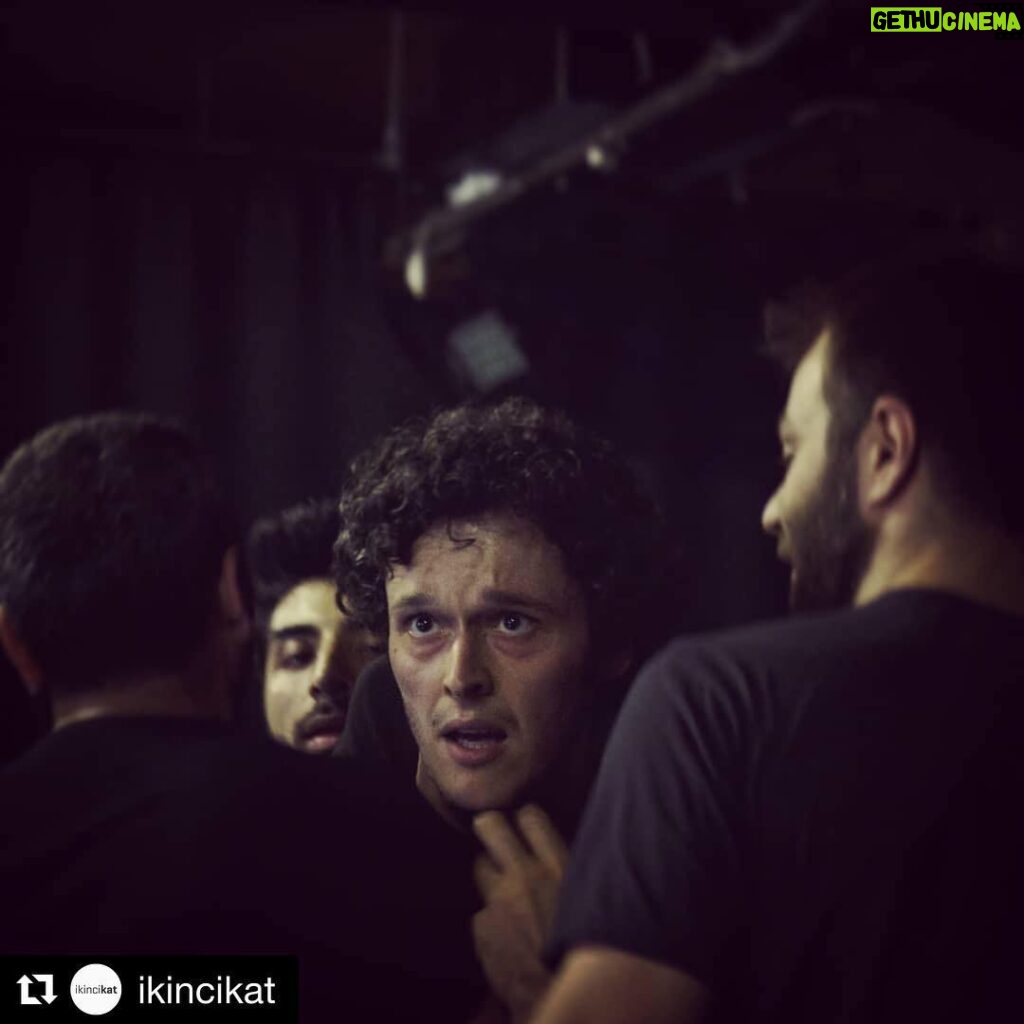 Ahmet Uğur Say Instagram - Matteo Destro ile Maske Oyunculuğu Atölyesi...🎭❣🙏🏻 #hakikianlarpeşinde #ikincikat