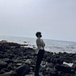 Ahn Dong-gu Instagram - 2022년 수고 많으셨습니다. 2023년에는 더 건강하고 더 행복하고 더 즐겁고 더 좋은 일들이 그렇지 않은 일들보다 조금 더 많기를 바랍니다🦐