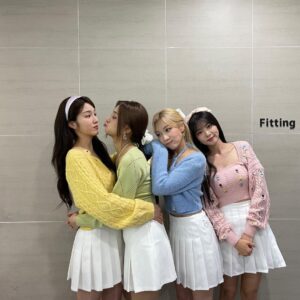 Ahn Sol-bin Instagram - 💋 #laboum #kisskiss #comeback #많관부