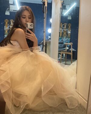 Ahn Sol-bin Instagram - #laboum #Kisskiss #comeback💋