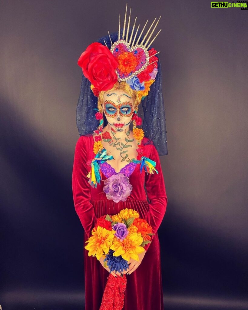 Aimee La Joie Instagram - I was honored to be asked by Emmy winners @angelamoosmakeup and @joematke to be their model for this Día de Los Muertos competition! Día de Los Muertos has always been a celebration that I have deeply admired and respected, from the surface level colors and spectacle to the true, beautiful meaning of the holiday. The older I get, the more I appreciate the people from my life who are no longer with us. ❤️ Vote for our look in the link in my bio! #diadelosmuertos #dayofthedead #aimeelajoie