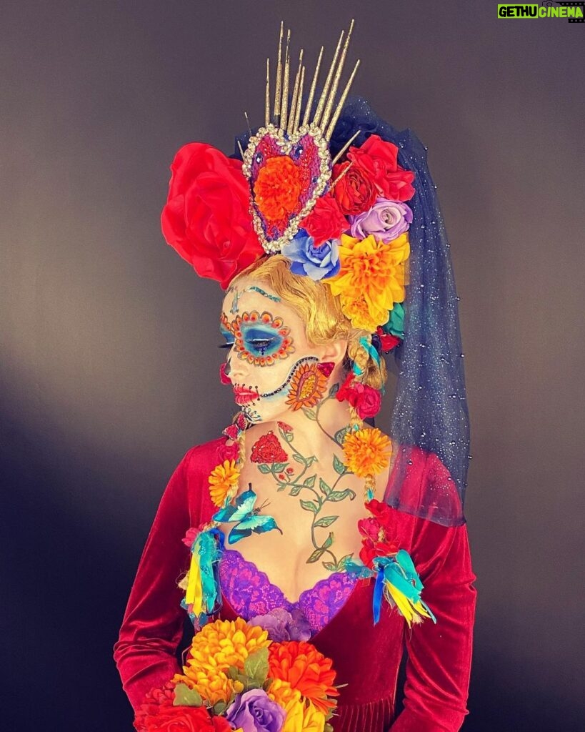 Aimee La Joie Instagram - I was honored to be asked by Emmy winners @angelamoosmakeup and @joematke to be their model for this Día de Los Muertos competition! Día de Los Muertos has always been a celebration that I have deeply admired and respected, from the surface level colors and spectacle to the true, beautiful meaning of the holiday. The older I get, the more I appreciate the people from my life who are no longer with us. ❤️ Vote for our look in the link in my bio! #diadelosmuertos #dayofthedead #aimeelajoie