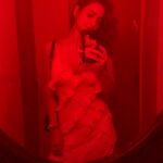 Aisha Sharma Instagram - Life isn’t perfect but your outfit can be 🤗 #nofilterneeded