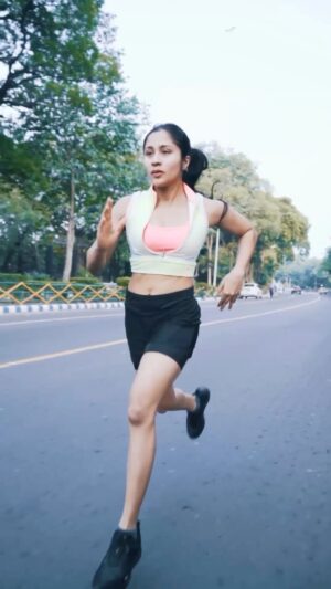 Aishwarya Krishnan Instagram - When it comes to shoes, the following factors make a whole lot of difference:

✅ Lightweight 
✅ Breathable Mesh
✅ Comfortable fit that doesn’t cramp up your toes 
✅ A proper midsole 

So here’s my top 3 pick for sports shoes under ₹5000. Let me know which ones your choice in the comment section below 👇 

#running #reels #reelsintagram #run #runningshoes #ad #shoes #sprinting #cultsport #agility #strong #speed #move #movementismedicine