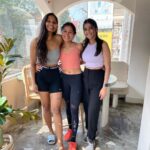 Aishwarya Krishnan Instagram - Just an appreciation post for these cutie pies for cheering me on!! One came to my event straight from the airport to be there for meee and clicked some really nice pics and videos at the event🤣 💕 And the other came all the way from Salt Lake early morning with so much enthu to be a part of my session 💕💕 Louuu uuu Sak and Qqqqq ❤️