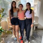 Aishwarya Krishnan Instagram - Just an appreciation post for these cutie pies for cheering me on!! One came to my event straight from the airport to be there for meee and clicked some really nice pics and videos at the event🤣 💕 And the other came all the way from Salt Lake early morning with so much enthu to be a part of my session 💕💕 Louuu uuu Sak and Qqqqq ❤️
