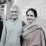 Aishwarya Narkar Instagram - झी मराठी उत्सव नात्यांचा पुरस्कार सोहळा २०२३ ला अभिनेते अविनाश नारकर आणि अभिनेत्री ऐश्वर्या नारकर यांची सुंदर लुकमध्ये उपस्थिती ❤️ #zeemarathi #UtsavNatyancha #aishwaryanarkar #avinashnarkar #itsmajja #itsmajjaexclusive #zeemarathiutsavnatyancha2023