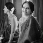 Aishwarya Narkar Instagram - ♥️🖤🤍 📸❤️@titeekshaatawde #aishwaryanarkar #monochromatic #traditional #sareestyling #sareelove #maharashtrian #love#feel#vibe#instapost #instamood #instagram #instatrending #instafashion