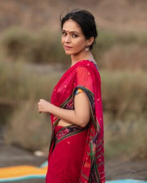 Aishwarya Narkar Instagram - ❤️❤️❤️❤️

📸💕@ashayrtulalwar 

#aishwaryanarkar #saree #style #wetlook#nomakeup #instafashion #instagram #sareebrands #sareevibes😍