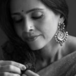 Aishwarya Narkar Instagram - ❤️♥️♥️ 📸❤️@ashayrtulalwar #aishwaryanarkar #zumka#feel#instagram #jwellery #silver
