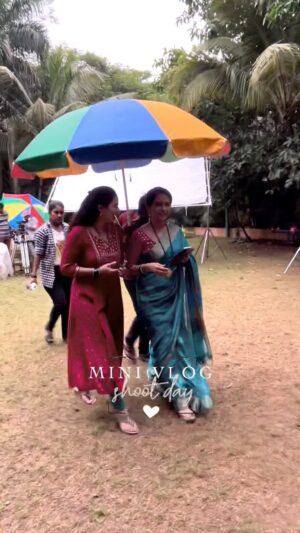 Aishwarya Narkar Instagram - A day in our life ❤️

#Titeekshatawde #saatvyamulichisaatvimulgi  #smsm #zeemarathi #netra #beingnetra #instagood #instaworld #instagram #actorslife #actor #actress #artist #marathimulgi #bts #reels #reelitfeelit #real #happy #love #shootlife #shoot #bollywood #marathi #television #grateful