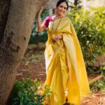 Aishwarya Narkar Instagram - Adorning the threads of culture ❤️ #3 #sareelove Thank you @soul_emporium for this beautiful tissue silk kanjivaram saree .. Thank you @harshalnikale for capturing this beautifully..🫰 (Some more pics are on the way...) #silksaree #aishwaryanarkar #sareebrands #elegance #traditional #feel#vibe#fashionstyle #instagram
