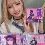 Akari Akase Instagram - 遂に！本日2月23日にデビューシングル「 #恋ノ行方」が発売されました~👏🏻✨ 通常版、初回限定盤、期間限定生産アニメ盤の3種類が出ておりますので是非GETして下さい🤍 対象店舗で、購入者特典のクリアファイルが先着順でGET出来ます！ またあかせあかり×着せ恋パネルの展示、実際に使用した衣装の展示をしている店舗もございますのでそちらも是非HPにてチェックして下さい🤭💕 #あかせあかり #その着せ替え人形は恋をする #エンディングテーマ #着せ恋 #コスプレ