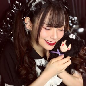 Akari Akase Instagram - 2枚目は最高のスマイル~(՞⸝⸝o̴̶̷̥᷅ ̫ o̴̶̷̥᷅⸝⸝՞)

頑張って投稿再開しようと思います💪🏻

 #温度差 😂
#久しぶりの投稿 
#ポートレート 
#自分ウケ #真っ黒 
#推しが尊い 

𝙵𝙰𝚂𝙷𝙸𝙾𝙽👗♡
ﾌﾞﾗｳｽ.ｽｶｰﾄ #secrethoney