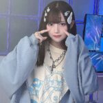 Akari Akase Instagram - この度、あかせがカラコンブランド『ハニーキス』のイメージモデルになりました~👀💫 めちゃ盛れる太フチとちゅるんっと可愛い発色で、 うるうるおめめになれちゃうカラコンです🫶🏻 これから新色もたくさん出るとの事ですのでお楽しみに 1枚目はちゅるんポップピンク 2枚目はちゅるんブルーを着用してます! きゃわうるうるおめめになってるかな？૮ . ̫ . ა ハニーキスはホテラバさんでGETできるので、 ぜひチェックしてみてください☑️✨️ ハニーキス公式通販サイト ホテラバ(@hotel_lovers.official) #ハニーキス #HoneyKiss #カラコン #カラコン着画 #ホテラバ #ホテルラバーズ #PR