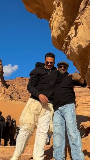 Akshay Kumar Instagram - It is always a vibe working with @akshaykumar sir! And this is how we create it #uchalambakad . Thanks so much sir for inspiring all of us to live healthy and laugh our way through even in the toughest of times ❤️❤️❤️ LOVE YOU SIR ❤️ #akshaykumar #uchalambakad #throwback #reels #bmcm #jordan
