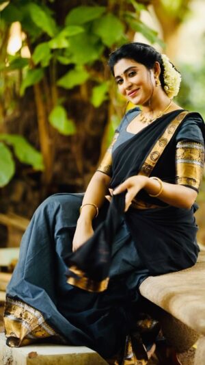 Akshita Bopaiah Instagram - 🙈❤️🙈

Costumes - @ivalinmabia
Photographer - @camerasenthil
Makeup - @priya_dharshini_makeupartist
Hair - @mani_stylist_
Location - @avmgardens
Shoot Organized by @rrajeshananda