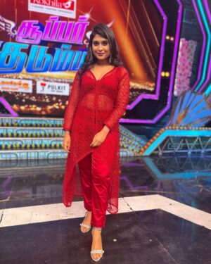 Akshita Bopaiah Instagram - You can close ur eyes to truth but not to memories ….🤍💕🤍
Outfit: @shivanirarunofficial 
  @theslayycouture

#mirror #mirrorselfie #selfie #photography #love #art #interiordesign #reflection #instagood #like #homedecor #me #photooftheday #design #photo #follow #instagram #picoftheday #interior #mirrorpic #fashion #home #nature #style #myself #girl #furniture #beauty #makeup #decor