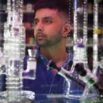 Akull Instagram - I’M FLYIN 🍭🪁🚀❤️☁️🌙🌍🌬️✨ Teaser out tomorrow 11am @vyrloriginals @kumaarofficial @amannindersingh #akull #akullonthebeat #udnelaga #imflyin