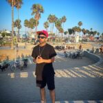 Akull Instagram - I like beaches 🌊😎🔆 . . #akull #akullonthebeat Venice Beach