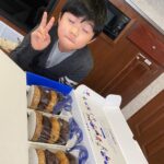 Alan Kim Instagram - Many thanks to CAA @creativeartistsagency 💕and my managers @smithersm 💕for the gift which traveled a long distance! The cookies were really delicious💕💕