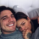 Alanis Desilets Instagram - Happy birthday soulmate. 🤝🏻🤎 Aucun mot -aucun- est à la hauteur de ce que je ressens pour toi. Je suis fière sans bon sens d'avoir un homme comme toi dans ma vie. Tu es la meilleure personne que je connaisse, vraiment. Peu importe les tempêtes que la vie peut mettre sur nos chemins, je sais que mes enfants auront toujours le meilleur des papas à leur côté, c'est précieux. Je te le dirai jamais assez, mais merci. 🫶🏼 AH PIS JE T'AIME COMME UNE FOLLE AUSSI!!!!
