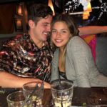 Alanis Desilets Instagram - Happy birthday soulmate. 🤝🏻🤎 Aucun mot -aucun- est à la hauteur de ce que je ressens pour toi. Je suis fière sans bon sens d'avoir un homme comme toi dans ma vie. Tu es la meilleure personne que je connaisse, vraiment. Peu importe les tempêtes que la vie peut mettre sur nos chemins, je sais que mes enfants auront toujours le meilleur des papas à leur côté, c'est précieux. Je te le dirai jamais assez, mais merci. 🫶🏼 AH PIS JE T'AIME COMME UNE FOLLE AUSSI!!!!