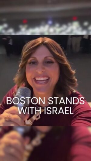 Aleeza Ben Shalom Instagram - Thank you Boston for making my night in your city so incredible!

#westandwithisrael
#jewish #jewishdating #jewishmatchmaking #judaism
#israel
#boston