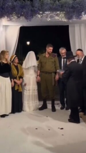 Aleeza Ben Shalom Instagram - It doesn’t matter what the end looks like. We didn’t let them break us. It’s a day no one will forget. Because today we won. From here we only have to step towards the unknown future. Only this time we are together.

Video by: meirlavi_photographer

 #jewish #judaism #jewishpeople #israel #jewishhomeland