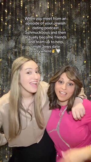Aleeza Ben Shalom Instagram - I think I like this Jewish life 🤍✨

 #friendship #mentor #ithinkilikethislittlelife #jewishdating #dating #datingpodcast #single #relationships  #schmuckboys #love #jewish  #jewishlove #boyfriend #girlfriend #partner #advice #pod #jewishcheck #jewtok  #love