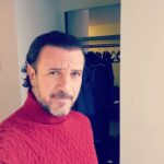 Alejandro Ávila Instagram – Hoy es un buen día para decir….? L@s leo! 

#actor #happy #feliz #vivo #alife