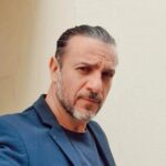 Alejandro Ávila Instagram - Hazlo ahora. Aveces "después" se convierte en "nunca". Do it now. Sometimes "later" becames "never". #actor #goals #work #happy