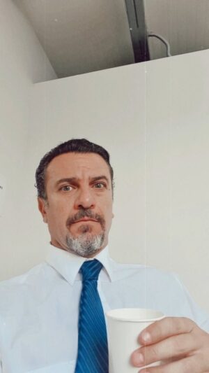 Alejandro Ávila Instagram - Les ha pasado? 😜
