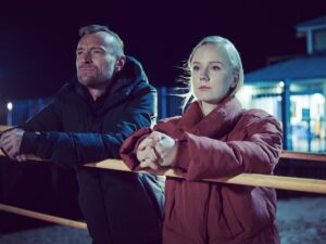 Alexa Davies Instagram - You’ve never seen a cuter set of pals in Crisis Contingency Planning before. Fraser Walkers new right hand gal, Audrey 🥰Cobra: Cyberwar starts October 15th on Sky and @nowtv