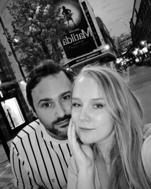 Alexa Davies Instagram - 👩🏼‍❤️‍💋‍👨🏻